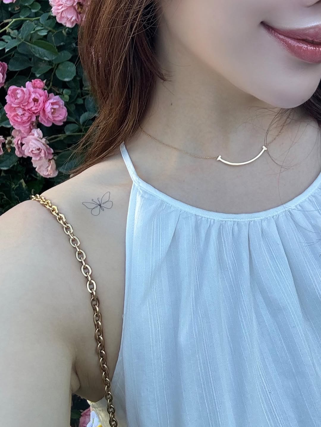 Finger simple butterfly [ID: sor0944]