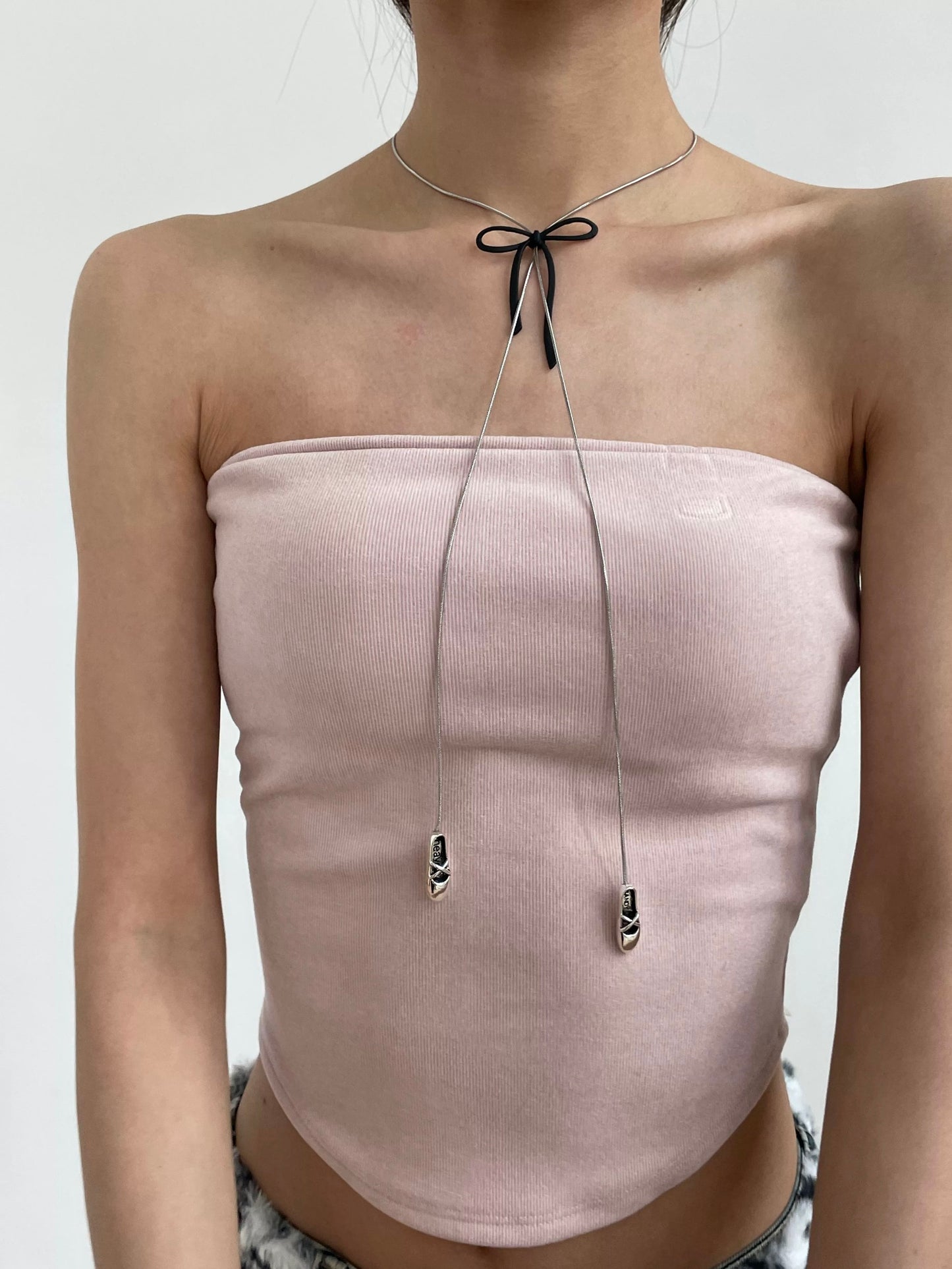 ribbon & ballet shoes long necklace [ID: not1237]