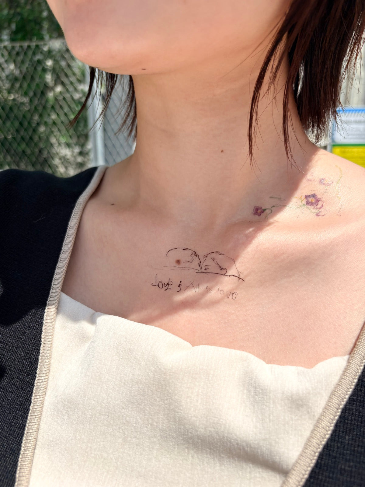 All is love - 6_tattoo_ 着画 鎖骨
