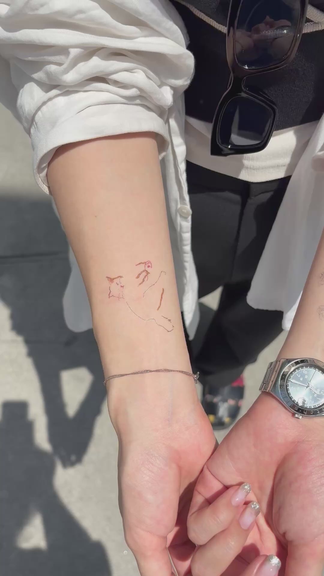 Crayon drawing - 6_tattoo_ 着画動画 両腕 猫