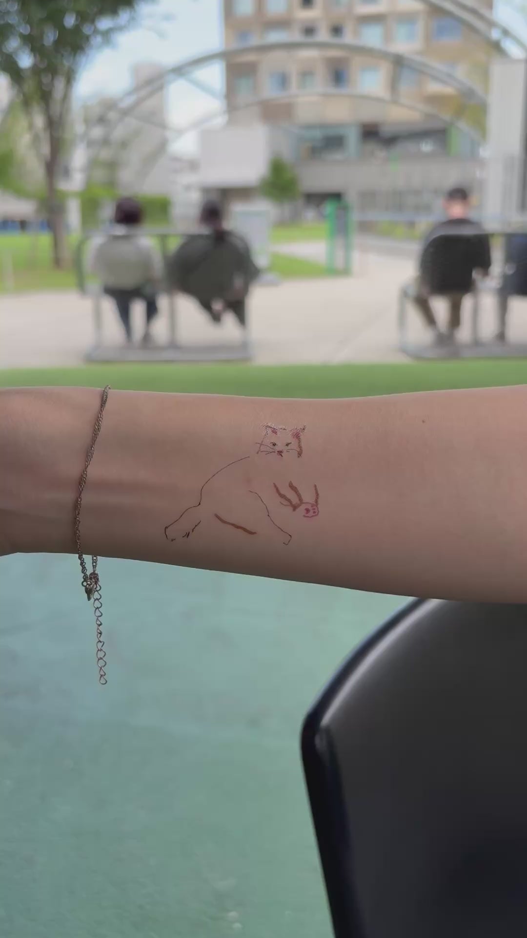 Crayon drawing - 6_tattoo_ 着画動画 前腕 猫